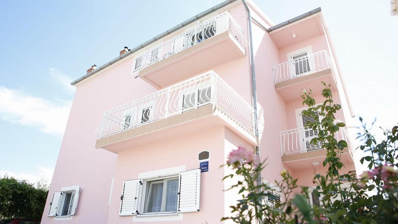 Ivic Apartments Vodice Croatia Exterior photo